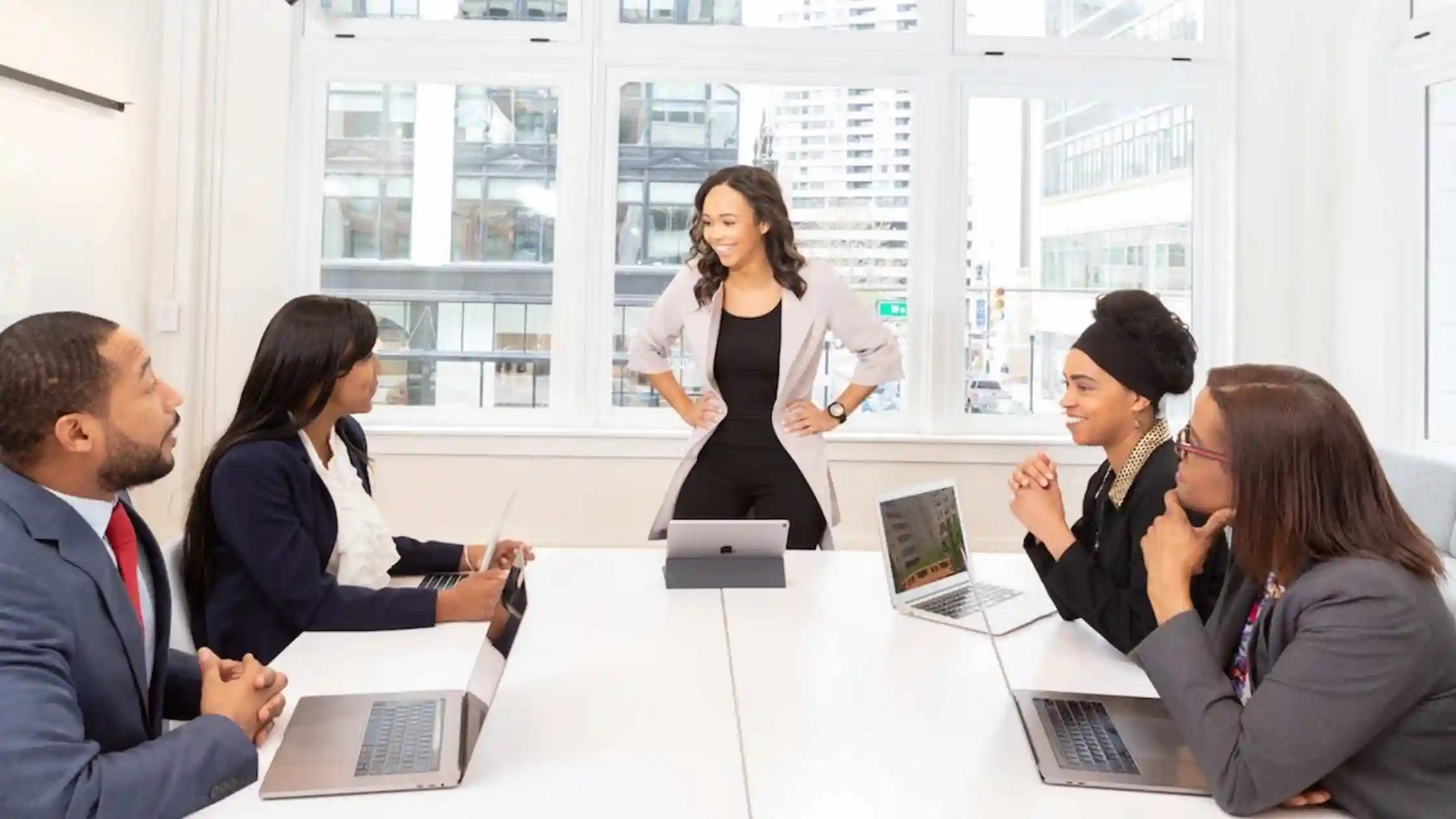 MBA Human Resource Management & Finance Brochure Jain University